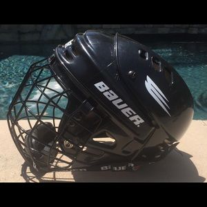Bauer Hockey Helmet w/Face Cage